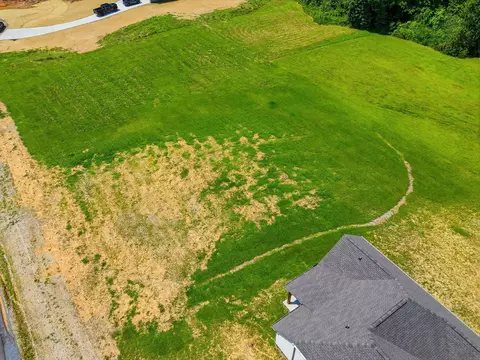 View/Area - 401 Marcella Ct, Dickson, TN 37055 photo 8 of 9