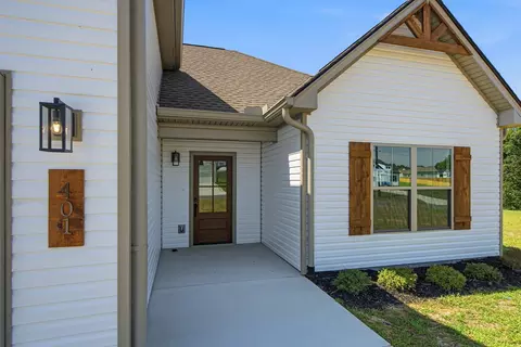 Exterior - 401 Marcella Ct, Dickson, TN 37055 photo 15 of 20