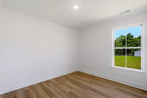 Bedroom - 401 Marcella Ct, Dickson, TN 37055 photo 5 of 10