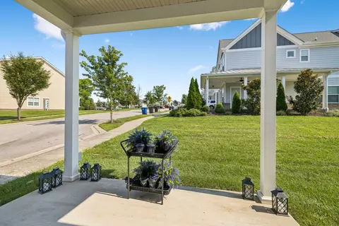 Exterior - 3001 Gracious Dr, Franklin, TN 37064 photo 4 of 11