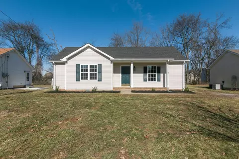 341 Erie Dr, Clarksville, TN 37040