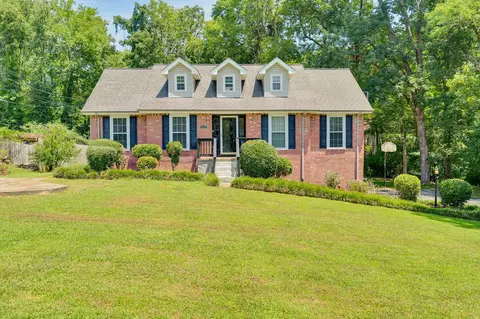 2017 Jacquelin Dr, Soddy Daisy, TN 37379