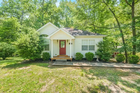 90 Happy Run Rd, Scottsville, KY 42164