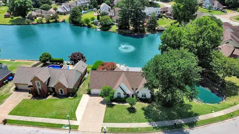 8729 E Carrollwood Ln, Cordova, TN 38016