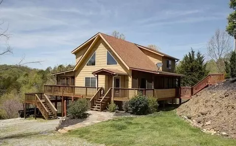 3363 Caywood Rd, Dandridge, TN 37725