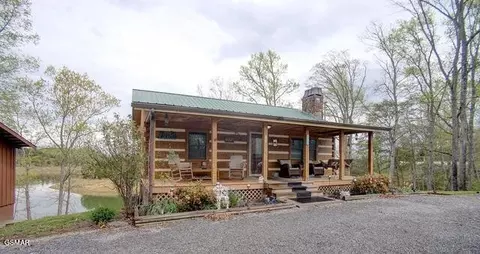 922 Leisure Ln, Sevierville, TN 37876