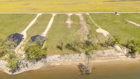 199 Hardin Bottom River Rd, Clifton, TN 38425