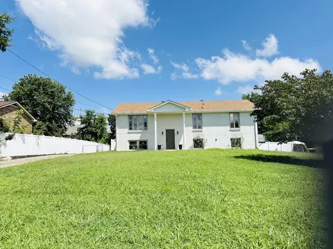 307 Bancroft Dr, Clarksville, TN 37042