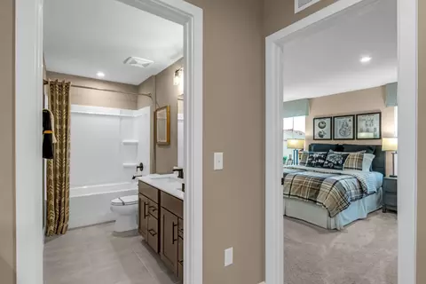 Entry Way - 1009 Harwell Ln, Murfreesboro, TN 37128 photo 5 of 6