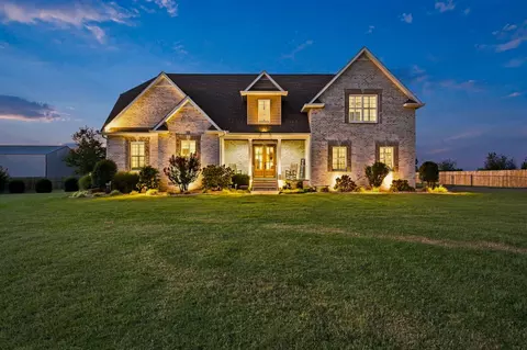 279 Albright Ln, Gallatin, TN 37066