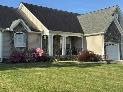 142 Rock Creek Trl, Ringgold, GA 30736