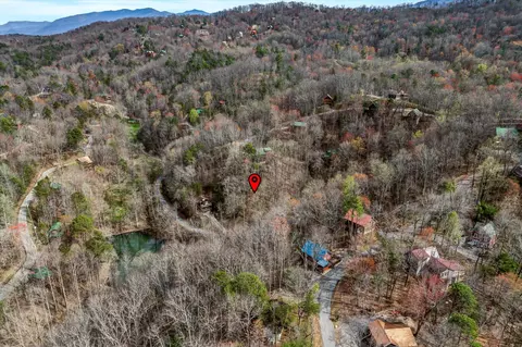345 Lamons Loop, Sevierville, TN 37876 photo 13