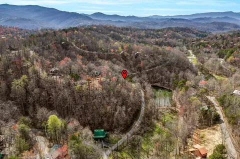 345 Lamons Loop, Sevierville, TN 37876 photo 17