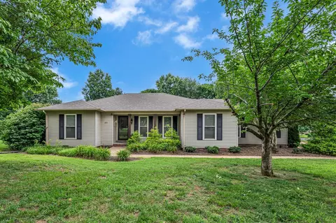 801 Douglas Dr, Lawrenceburg, TN 38464