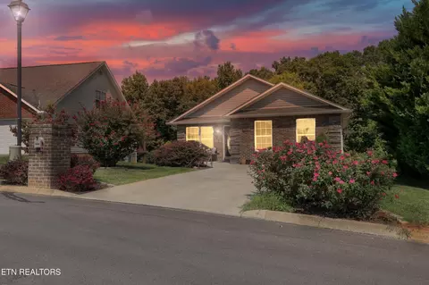 1826 Watauga St, Sevierville, TN 37876