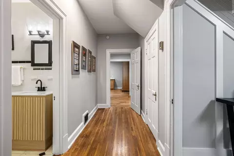 Entry Way - 730 E Burton St, Murfreesboro, TN 37130 photo 4 of 4
