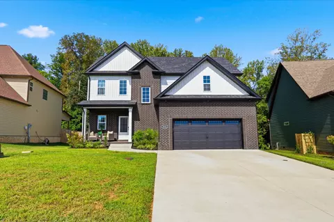 3000 Timberdale Dr, Clarksville, TN 37042