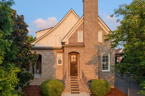 1749 Glen Echo Rd, Nashville, TN 37215