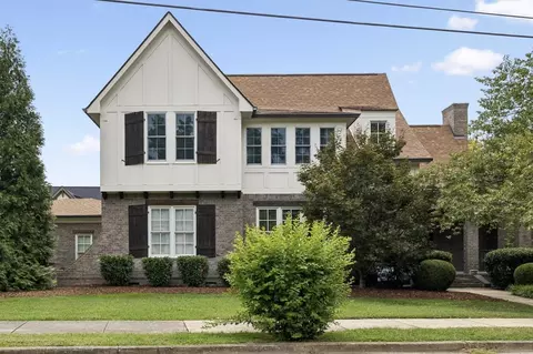 1749 Glen Echo Rd, Nashville, TN 37215