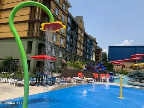 225 Collier Dr #1313, Sevierville, TN 37862