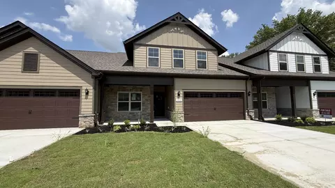 1422 Suzanne Dr, Murfreesboro, TN 37128