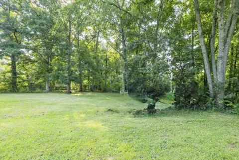 1369 Saint Anne St, Lewisburg, TN 37091