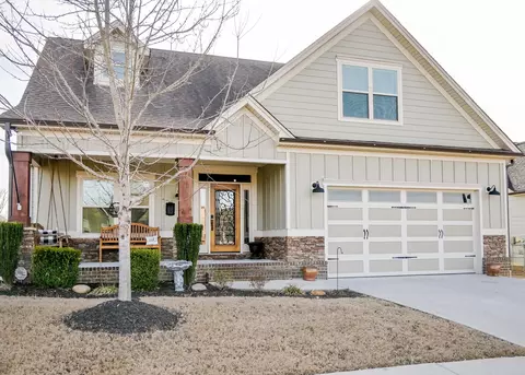7980 Frostwood Ln, Ooltewah, TN 37363