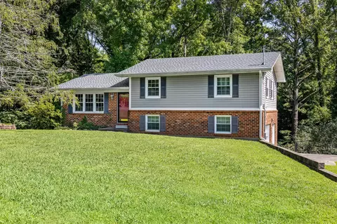 712 Brookhill Dr, Etowah, TN 37331