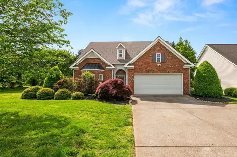 1015 Crestway Dr, Athens, TN 37303