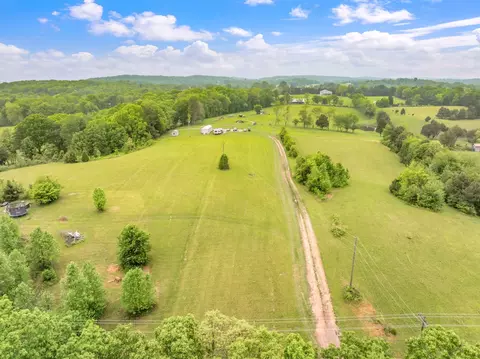 5 County Road 313, Sweetwater, TN 37874