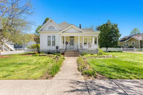 215 4th Ave S, Franklin, TN 37064