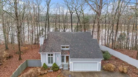 783 Lakehaven Cir, Decatur, TN 37322