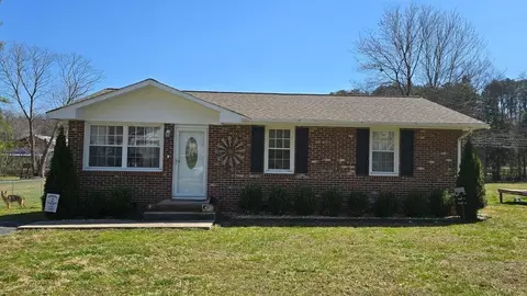176 Valley View Dr, Dunlap, TN 37327