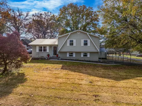 106 Woodbine Drive Dr, Benton, TN 37307