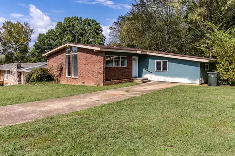 8411 Primrose Ln, Chattanooga, TN 37421