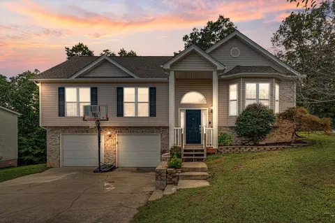 7045 British Rd, Ooltewah, TN 37363