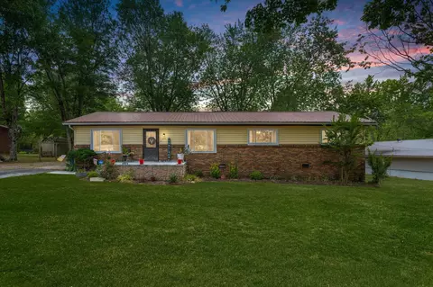 295 Ivanhoe Ln, Crossville, TN 38555