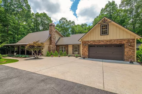 3411 Sourwood Ln, Signal Mountain, TN 37377