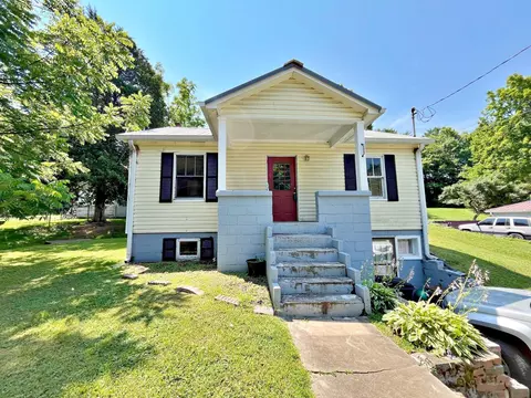 313 Glendale Ave, Athens, TN 37303