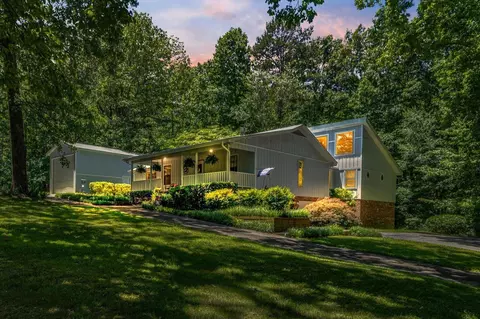 145 Shadowrock Dr, Tunnel Hill, GA 30755