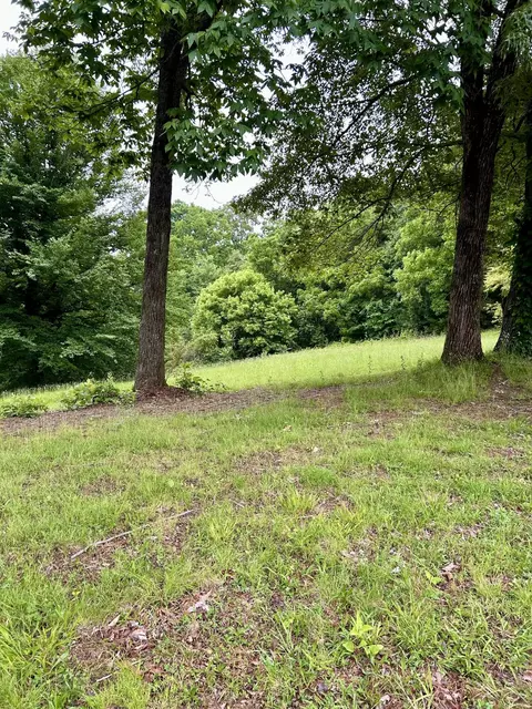 58 Fairway Dr, Athens, TN 37303