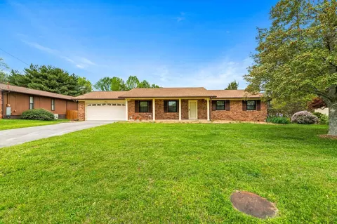 1932 Plumb Creek Cir, Knoxville, TN 37932