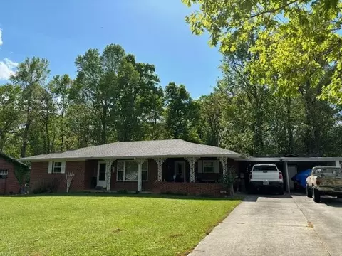 636 N Washington Ave, Etowah, TN 37331