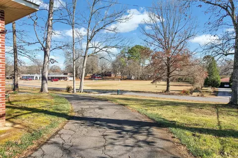 114 Hazel Dr, Dalton, GA 30721 photo 8