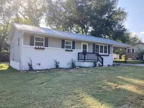 2400 Howell St, Cleveland, TN 37323