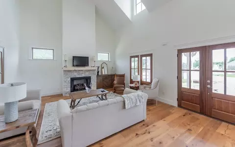 9269 Skyfall Dr, Ooltewah, TN 37363 photo 5
