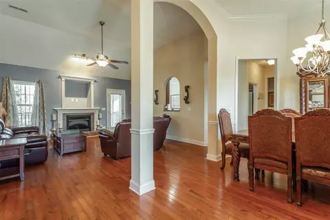 759 Windrush Loop, Chattanooga, TN 37421 photo 5