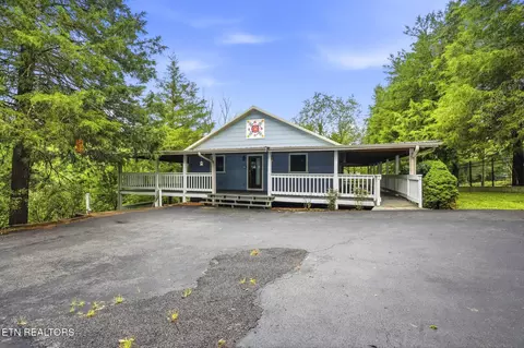 735 Pollard Rd, Kodak, TN 37764