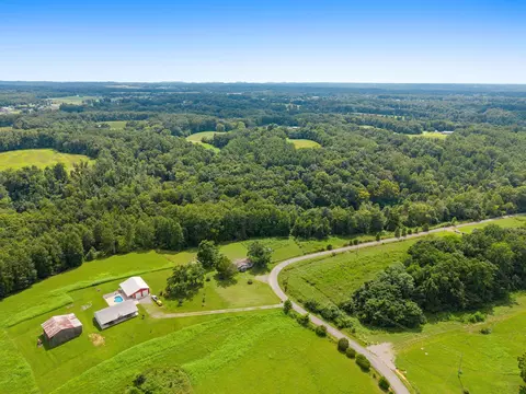 View/Area - 411 Purtle Rd, Lafayette, TN 37083 photo 3 of 9