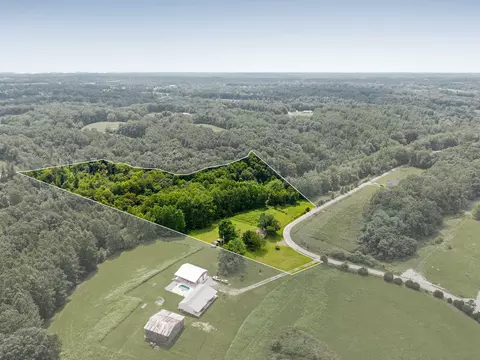 View/Area - 411 Purtle Rd, Lafayette, TN 37083 photo 9 of 9